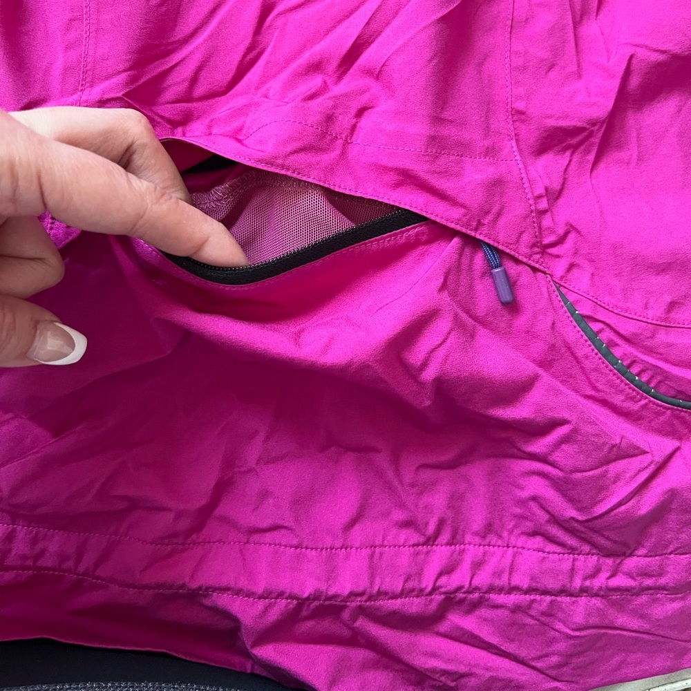 Lululemon Running Nylon Jacket Size 4 - image 5